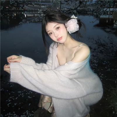 桃花含露又春风
